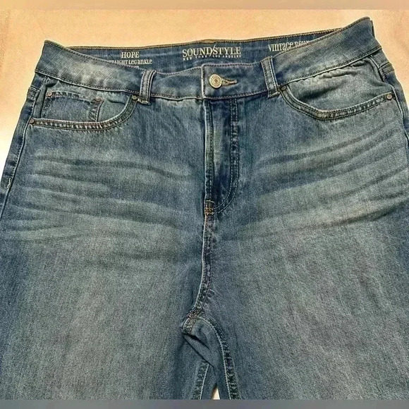 Sound/Style Hope Straight Leg Ankle Jeans. Size 10 - Picture 3 of 14